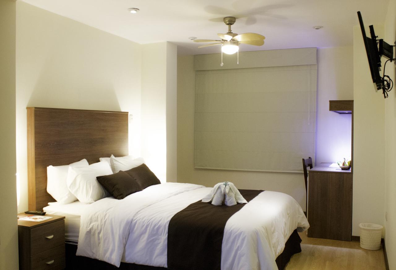 Hotel Brilia Chimbote Szoba fotó